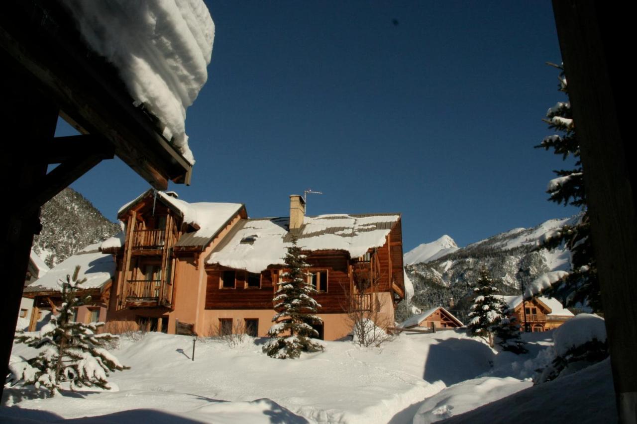 Le Leyrier Hameau Des Chazals Nevache Hautes Alpes Zewnętrze zdjęcie